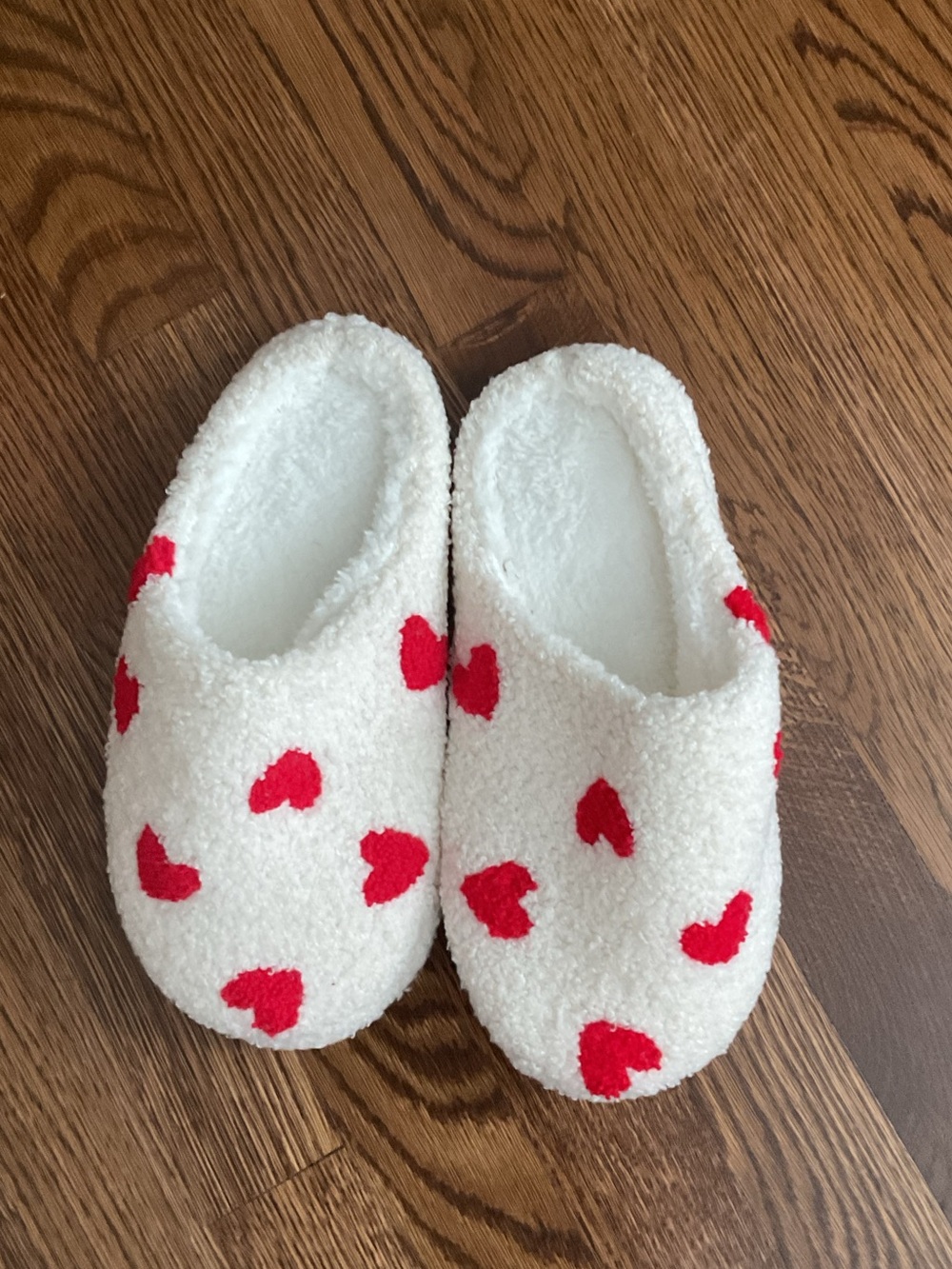 Shiraleah White Sherpa Slippers with Red Hearts